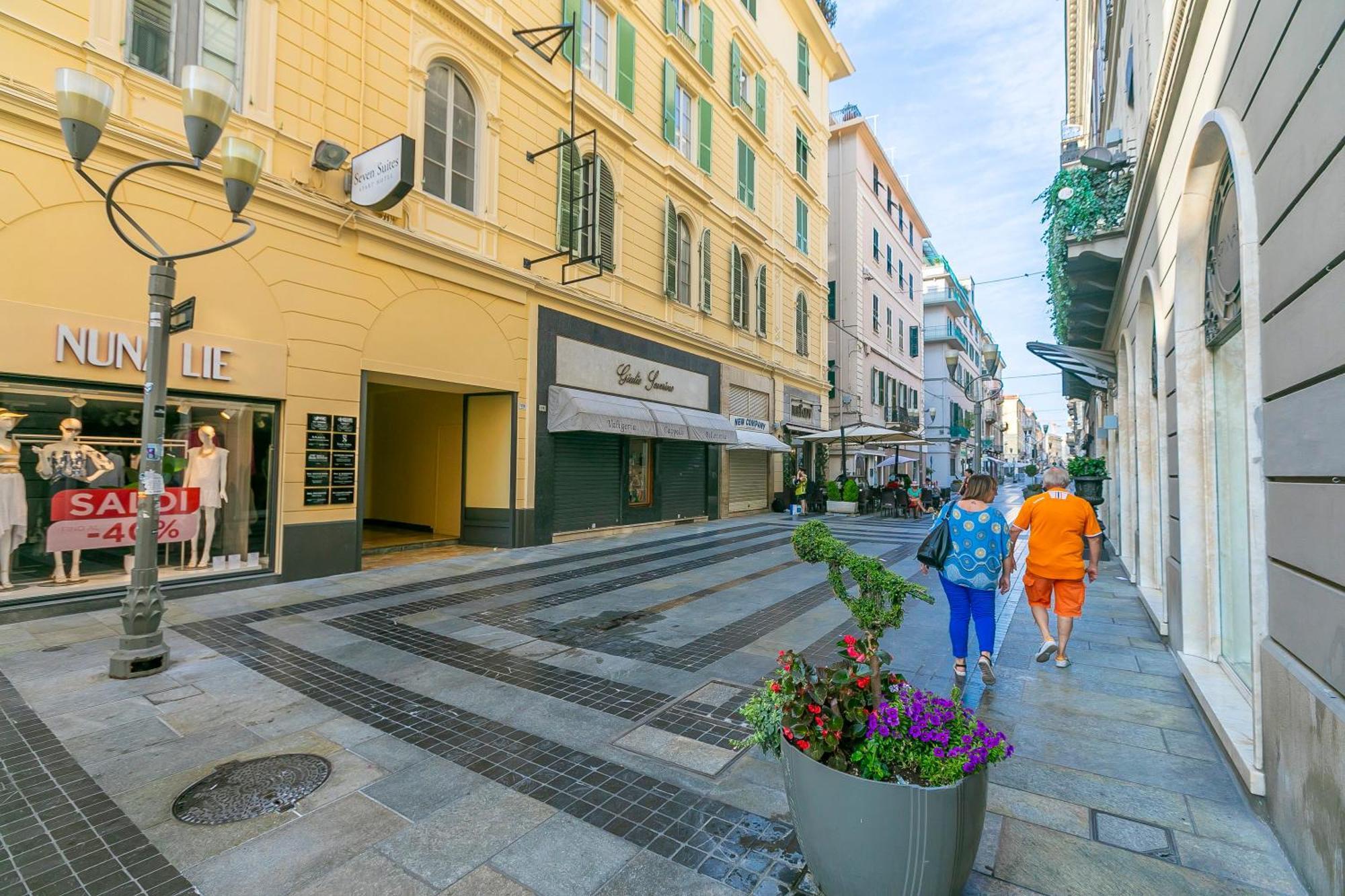 Seven Suites Apartments - Via Matteotti 178 Санремо Экстерьер фото