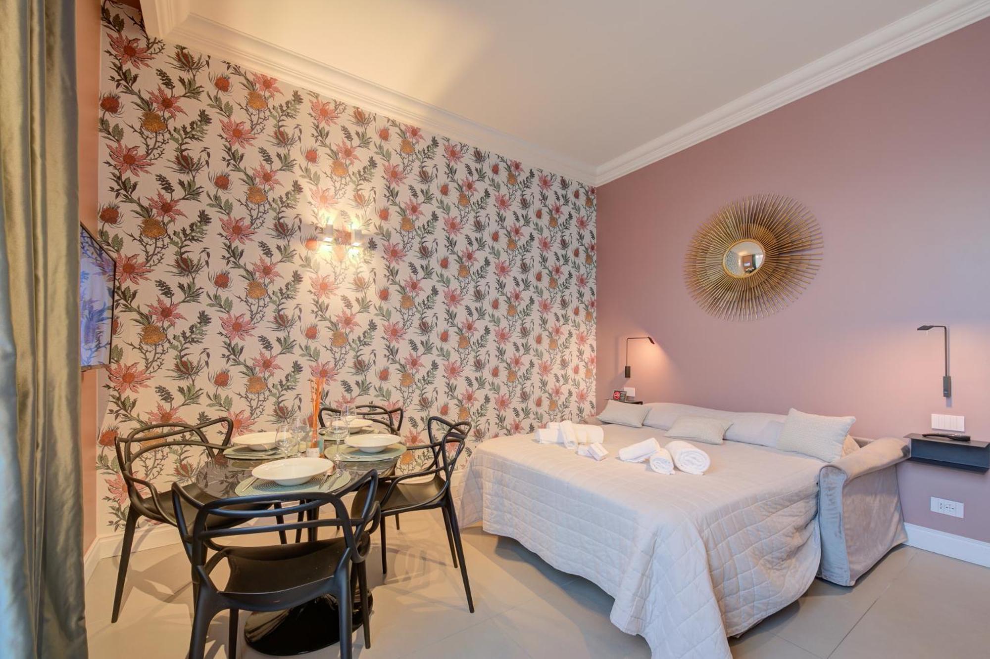 Seven Suites Apartments - Via Matteotti 178 Санремо Экстерьер фото