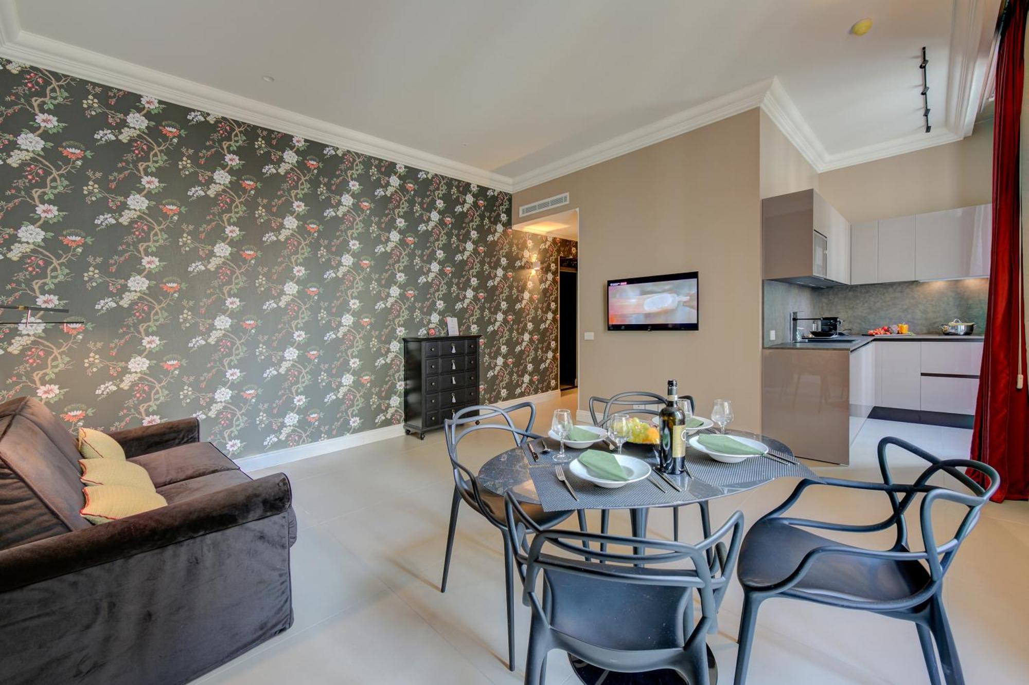 Seven Suites Apartments - Via Matteotti 178 Санремо Экстерьер фото