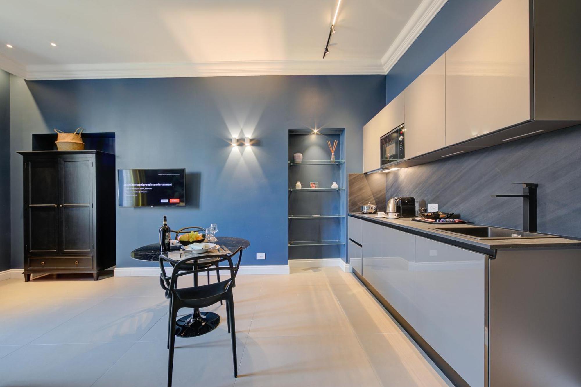 Seven Suites Apartments - Via Matteotti 178 Санремо Экстерьер фото