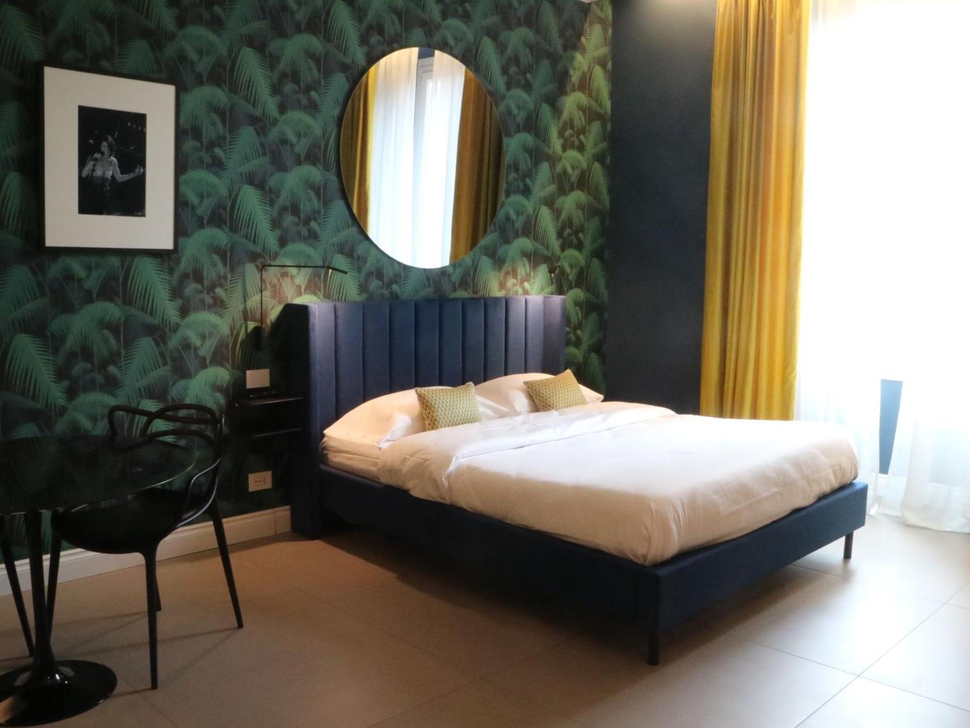 Seven Suites Apartments - Via Matteotti 178 Санремо Экстерьер фото
